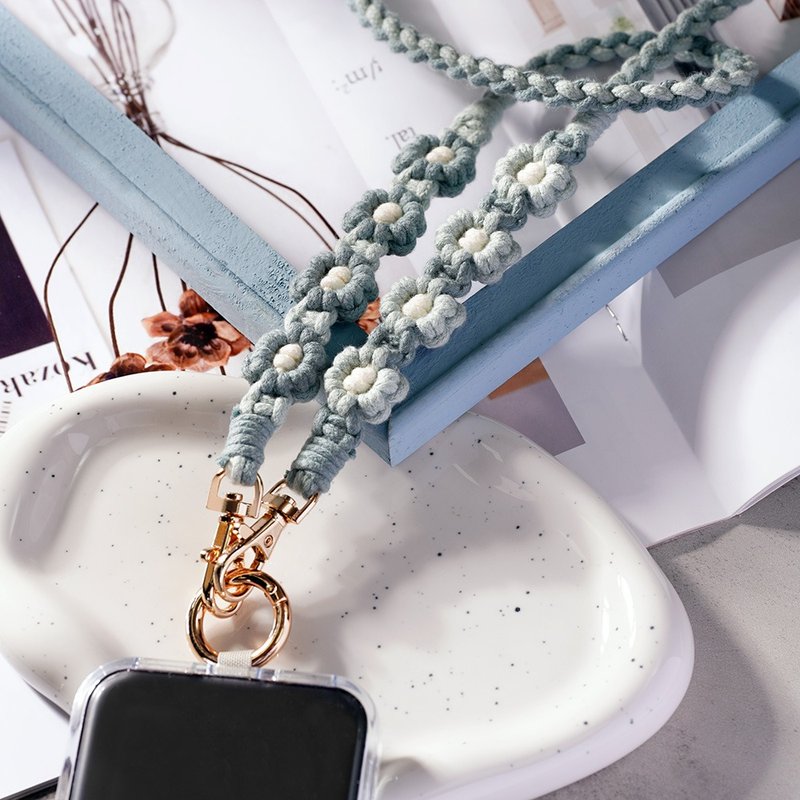 Water Color Handmade Woven Floral Phone Strap - อื่นๆ - ผ้าฝ้าย/ผ้าลินิน 