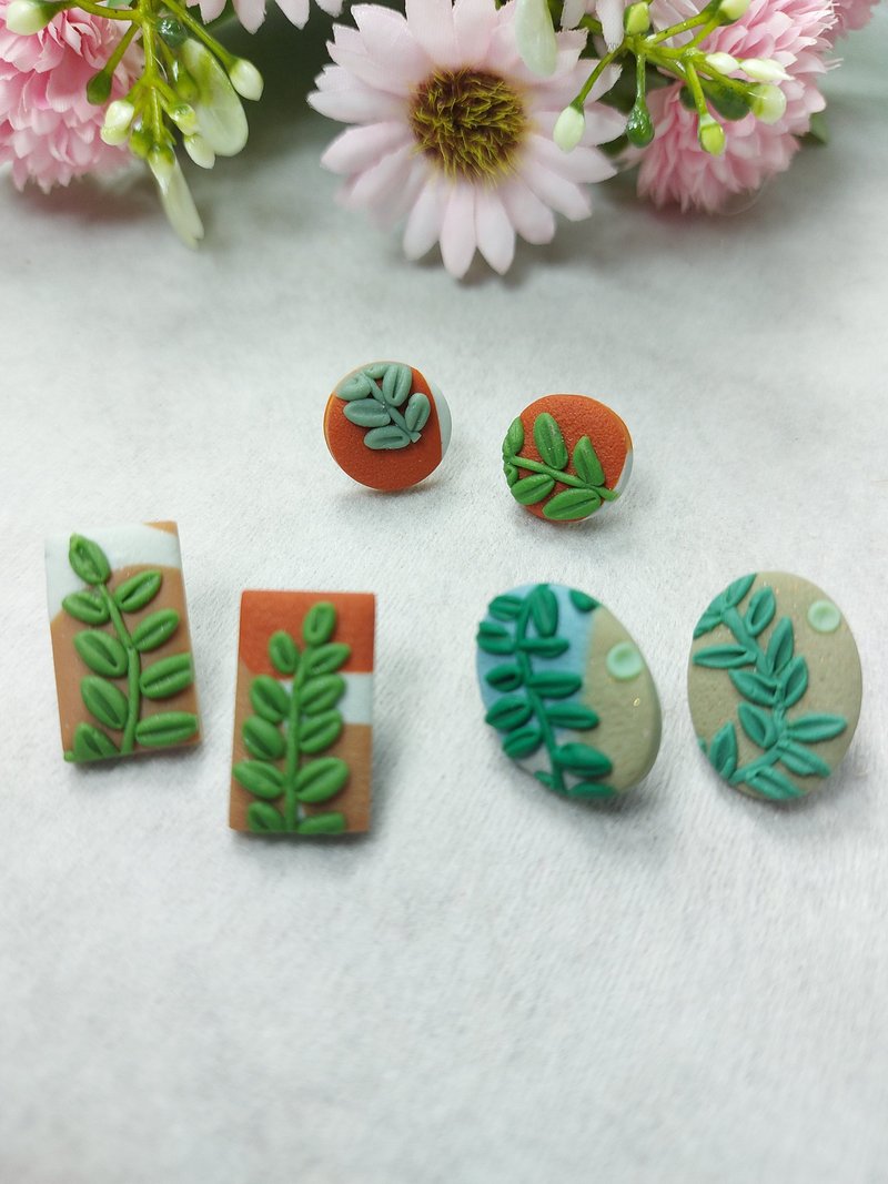 Polymer Earrings - Rustic Stud Earrings - ต่างหู - ดินเหนียว หลากหลายสี