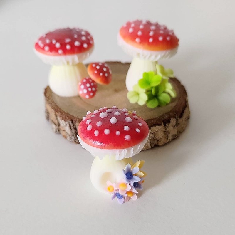 黏土手作 ATO49紅蘑菇小村(單個出售) - 公仔/玩偶 - 其他材質 