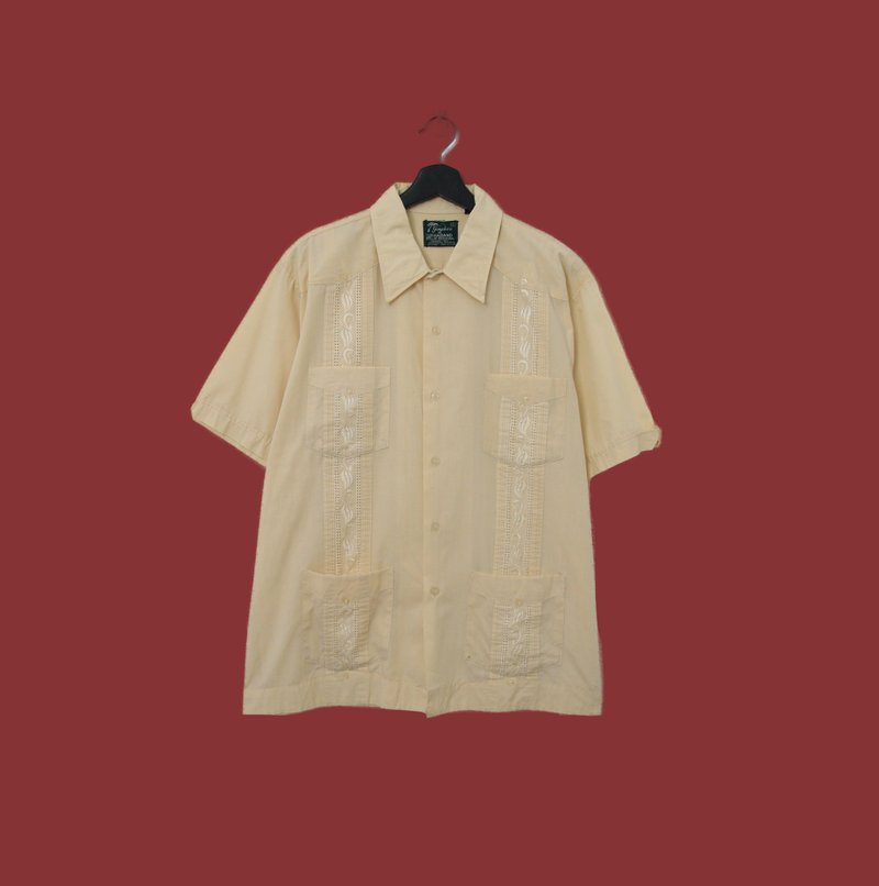 Back to Green- Cuban embroidered shirt cb-09 vintage shirt - เสื้อเชิ้ตผู้ชาย - เส้นใยสังเคราะห์ 