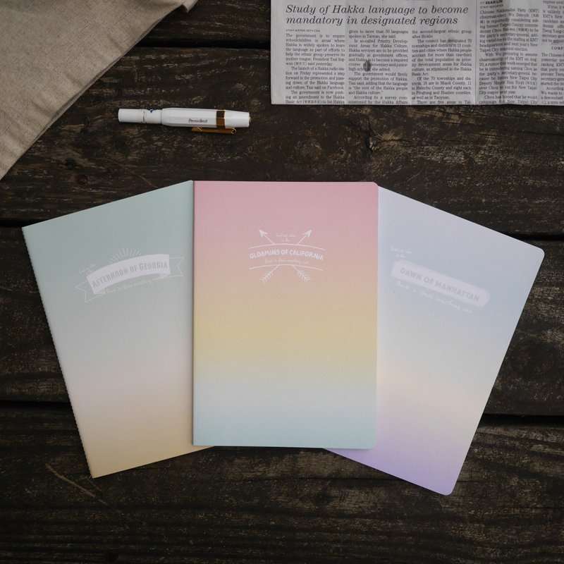 Bachuan paper limited-illusion gradient notebook group A5 (three entries) - สมุดบันทึก/สมุดปฏิทิน - กระดาษ หลากหลายสี