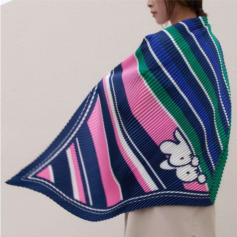 【Pinkoi x miffy】Errorism * Pleated Square (S)carf - Knit Scarves & Wraps - Polyester 