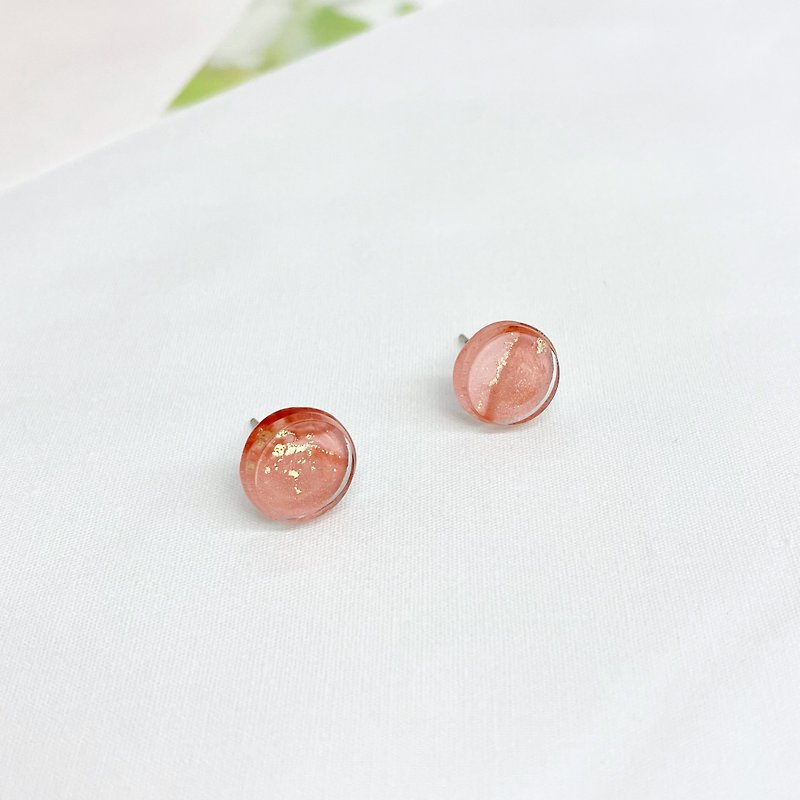 Vermilion small round gradient gold leaf hand-painted earrings on-ear anti-allergic steel needles - ต่างหู - เรซิน สีแดง