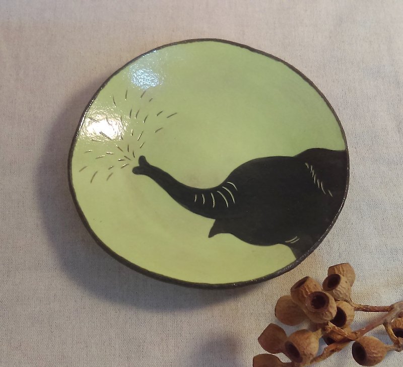 DoDo Hand-made Whispers. Animal Silhouette Series-Elephant Plate (Green) - เซรามิก - ดินเผา สีเขียว