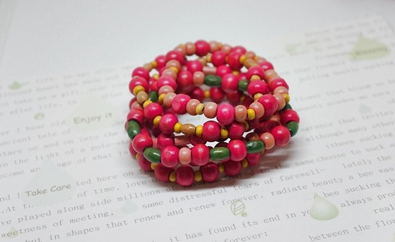 Stained wood beads elastic bracelet No.1 - สร้อยข้อมือ - ไม้ สีแดง