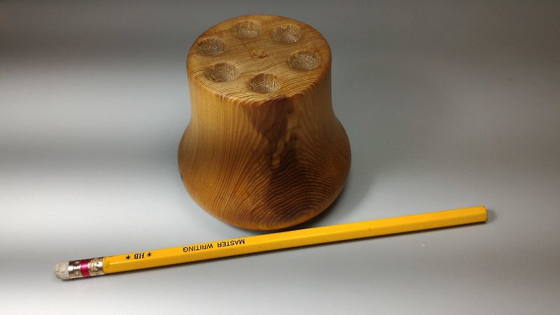 老台灣檜木桌腳筆筒(K)  - 筆筒/筆座 - 木頭 