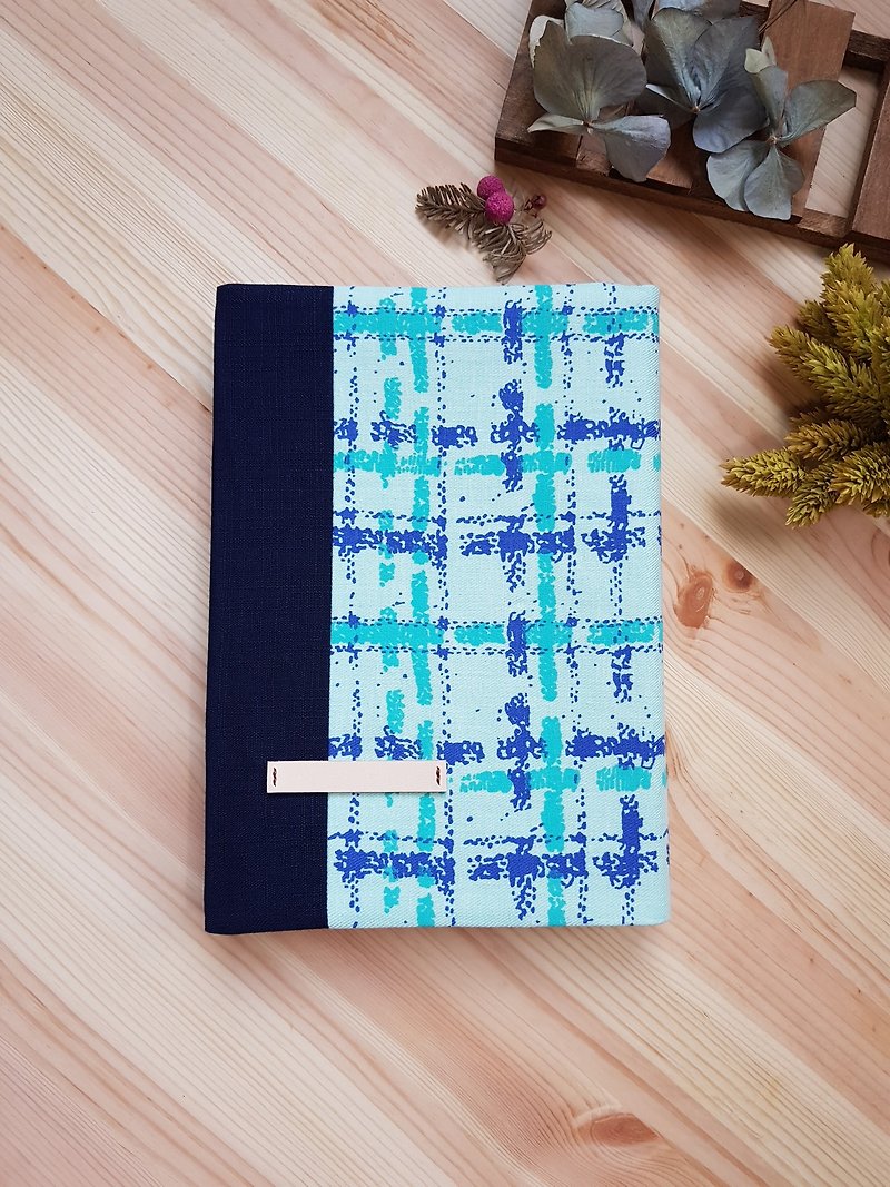 A5 / 25K Cloth Book Cover Adjustable Book Cover Blue Green Check - Notebooks & Journals - Cotton & Hemp Blue