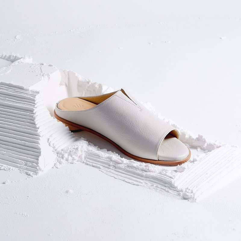 Gray - Pistachio Sandals - รองเท้าแตะ - หนังแท้ สีเทา