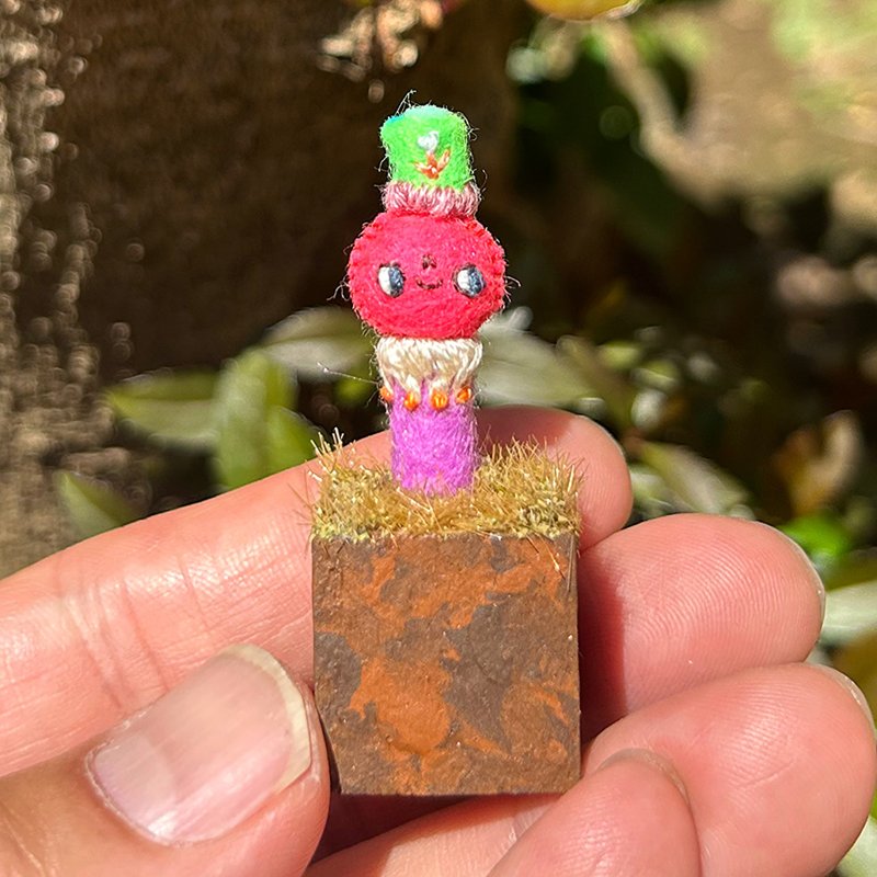 チムチムニー　　台座に乗っちゃって - 擺飾/家飾品 - 羊毛 綠色
