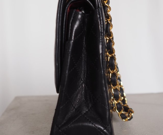希少★ シャネル　パリ限定　マトラッセ チェーンショルダーバッグ　ヴィンテージ CHANEL シャネル マトラッセ パリ限定 チェーン ショルダー