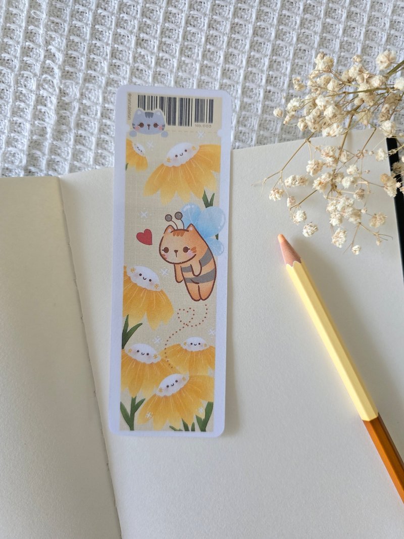 A little cat with wings like a bee in the garden, bookmark. - Bookmarks - Paper Multicolor