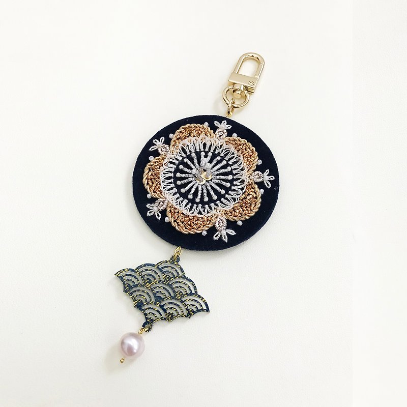 Thai embroidery bag charm FLOWER with natural pearls - Keychains - Thread Blue