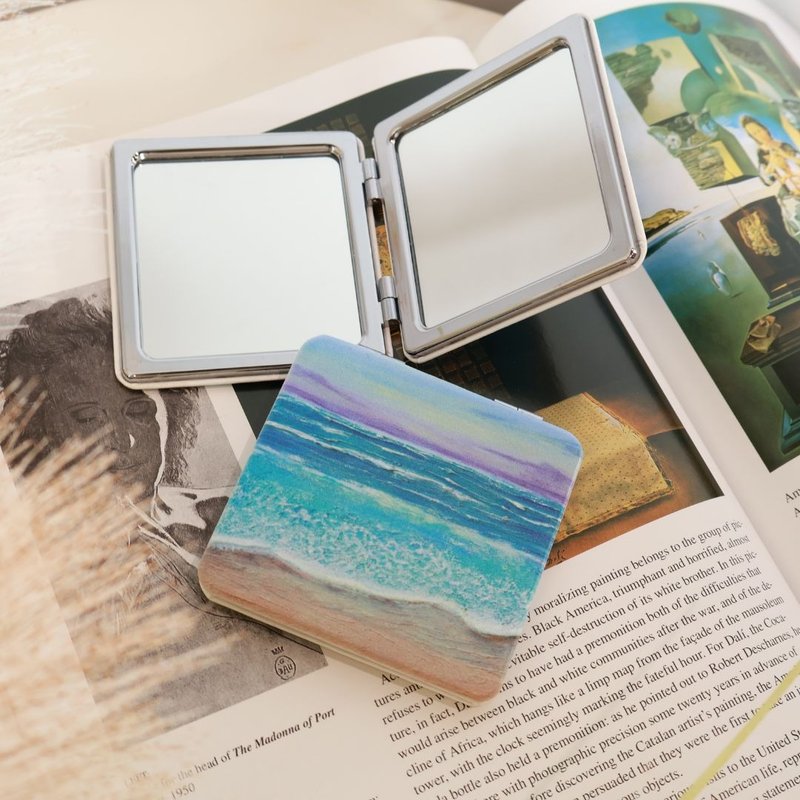 Pocket makeup mirror-Jingjing|Double-sided folding magnetic type|Hand-painted original art work printing - อุปกรณ์แต่งหน้า/กระจก/หวี - หนังเทียม สีน้ำเงิน