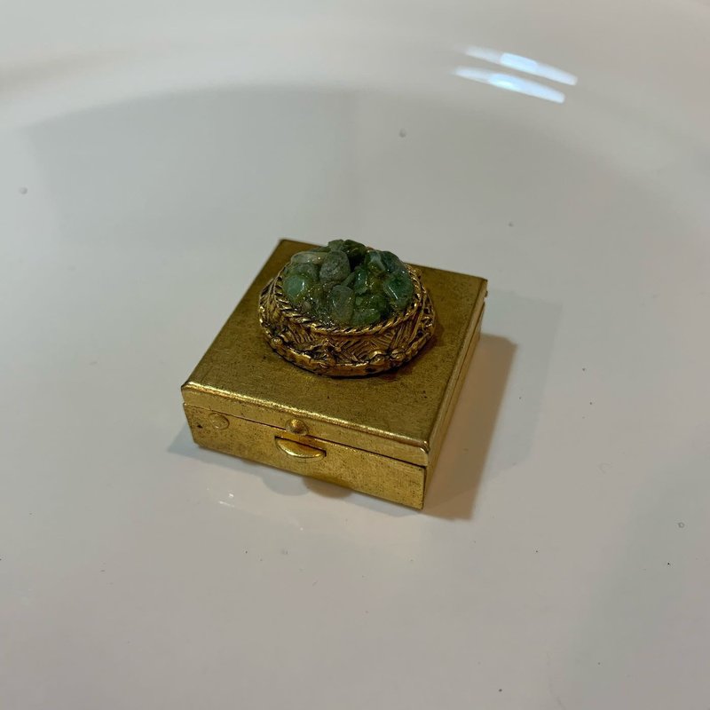 Vintage 小綠石飾品盒 - 其他 - 其他金屬 