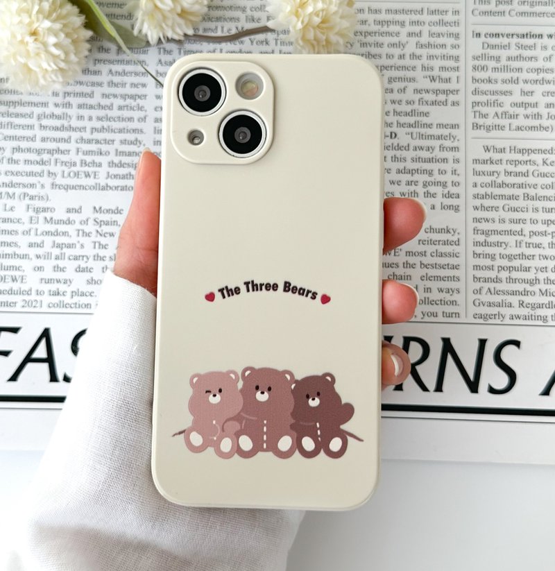 The three bear brothers beige Mobile phone case Silicone Protective Case - เคส/ซองมือถือ - ซิลิคอน สีนำ้ตาล