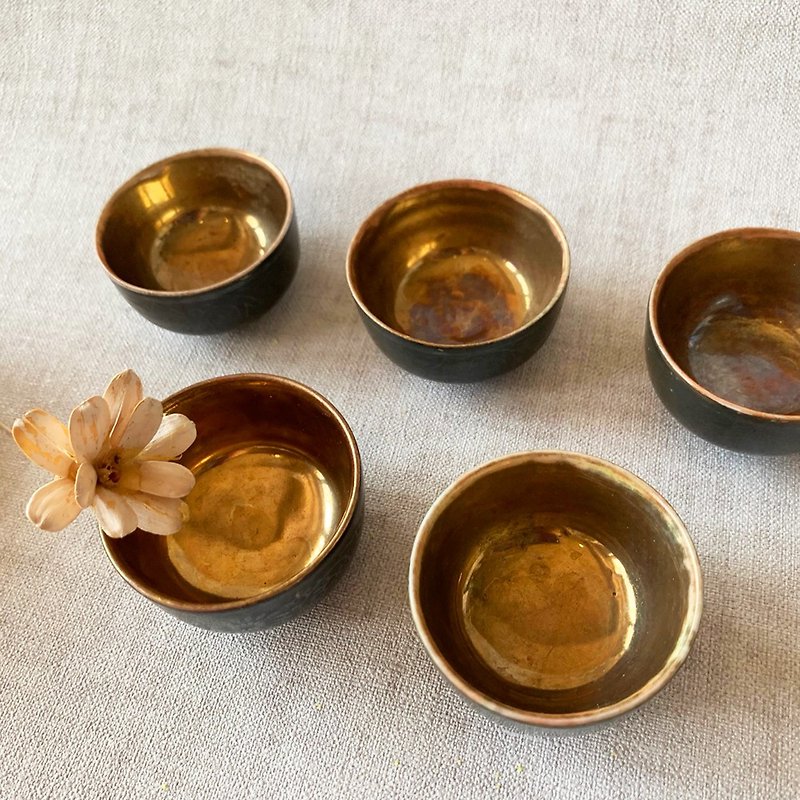 Japanese style Kutani yakisake gold-painted small tea/wine glass set │ Wrapped gold antique scent of Edo period old things - Teapots & Teacups - Other Materials Gold