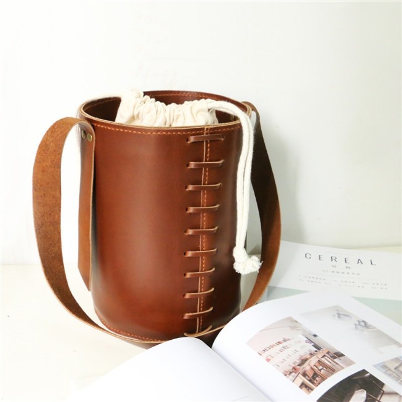Mingen'Handiwork handmade simple retro brown cowhide bucket bag women's bag PB16009 - กระเป๋าแมสเซนเจอร์ - หนังแท้ สีนำ้ตาล