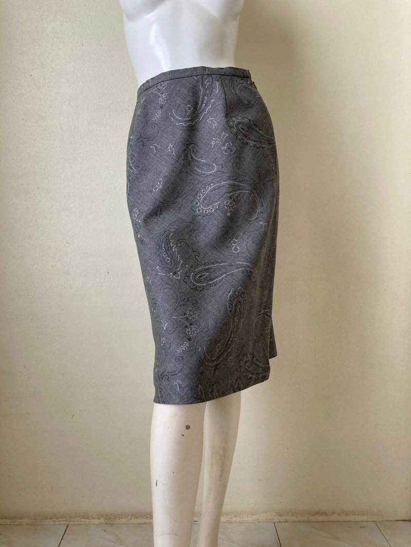 Vintage Paul Stuart wool Skirt Size 11 waist 26 - 裙子/長裙 - 棉．麻 