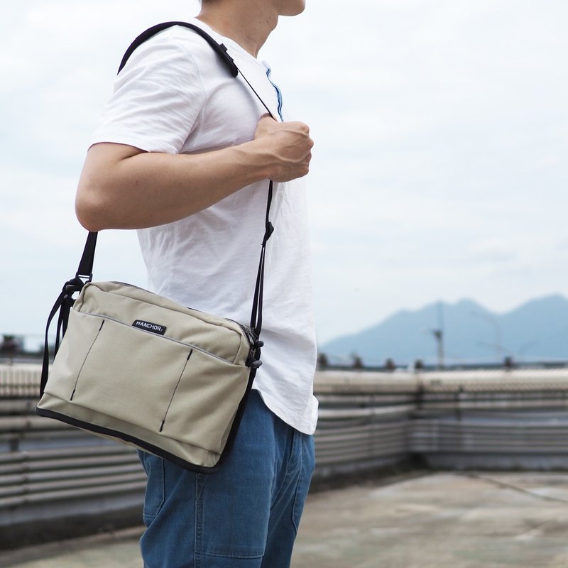 COAL Commuter shoulder bag - Messenger Bags & Sling Bags - Waterproof Material 