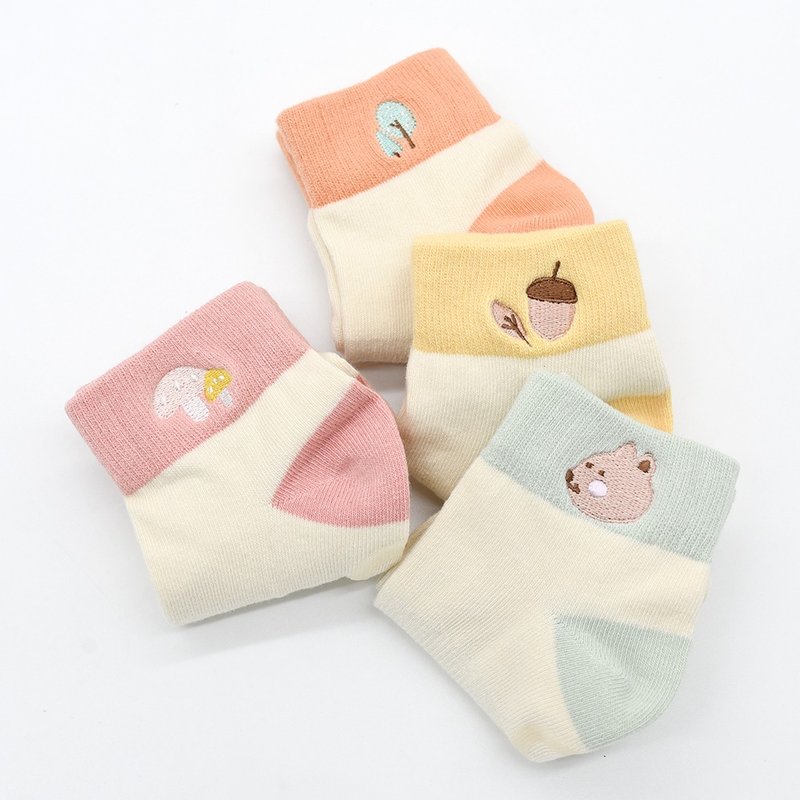 刺繡寬口短襪(4雙包色組) - 襪子 - 棉．麻 多色