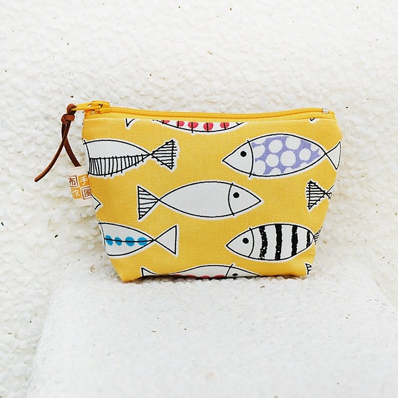 Colored fish _ yellow coin purse - กระเป๋าใส่เหรียญ - ผ้าฝ้าย/ผ้าลินิน สีเหลือง