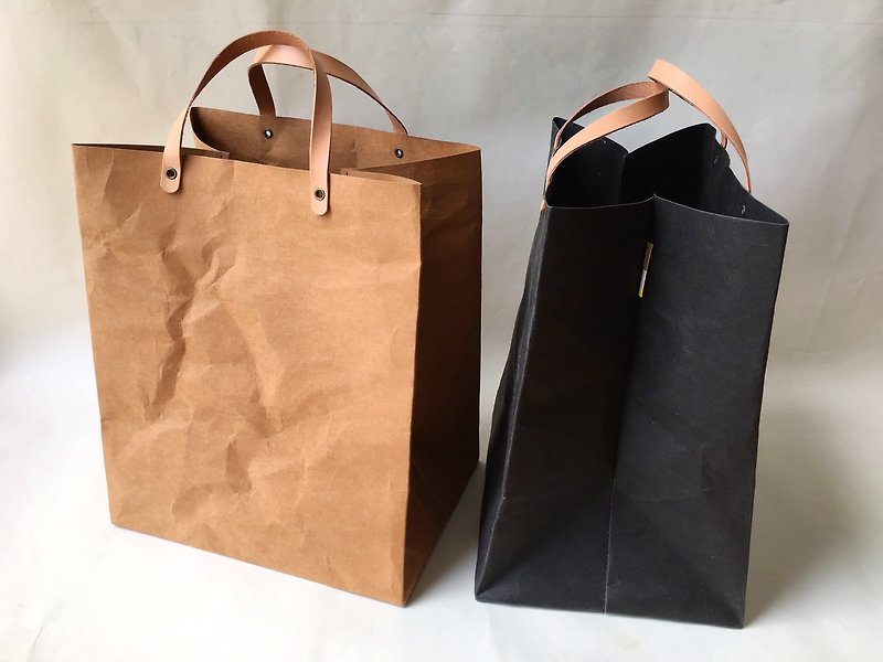 手提包 Kraft Paper Minimal Lunch Bag with Handles 防水 /抗撕破 /牛皮紙 /日常包款 /環保袋 - Handbags & Totes - Paper Brown
