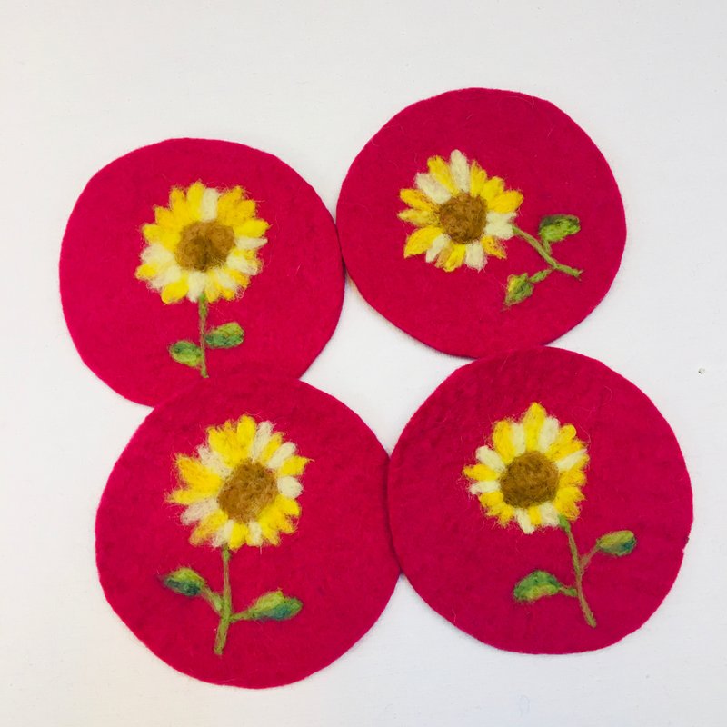 Sunflower   - A set of 4 Needle Felted Coasters - Coasters - Wool 