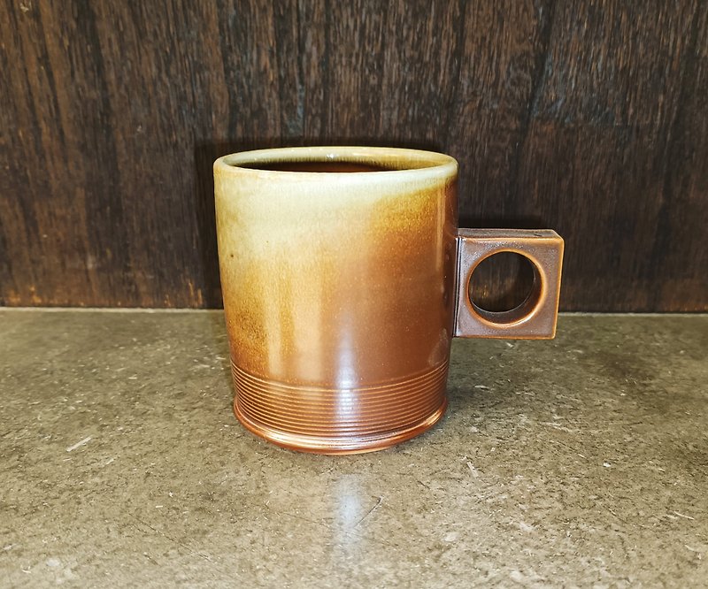 Wood-fired unglazed handmade mug-Yingge Li Minrui - Mugs - Pottery 