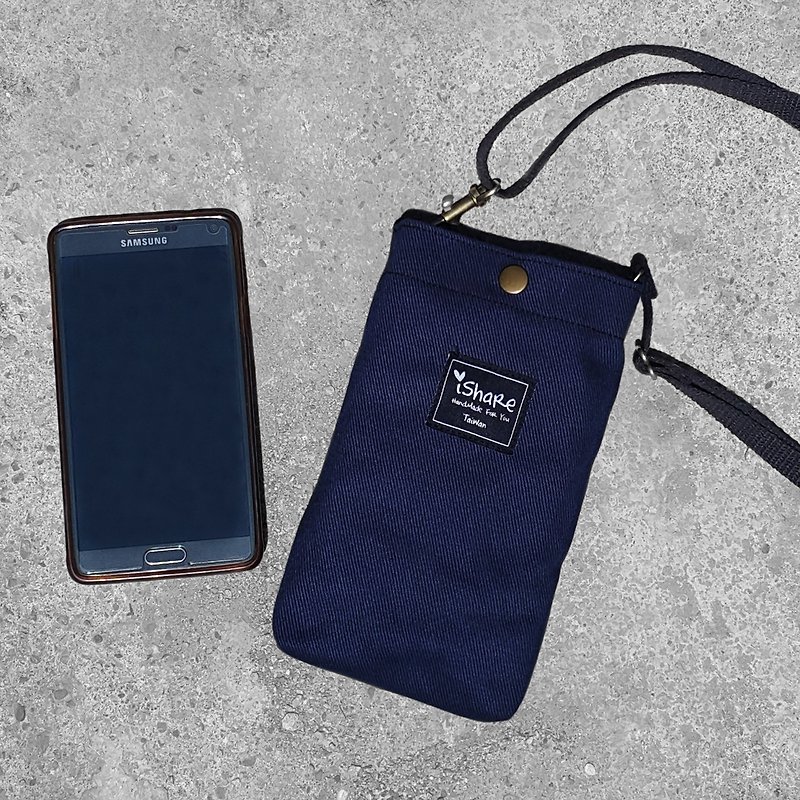 Extremely simple canvas cell phone pocket - dark blue (slanted back / neck hanging / small bag) - กระเป๋าคลัทช์ - ผ้าฝ้าย/ผ้าลินิน สีน้ำเงิน