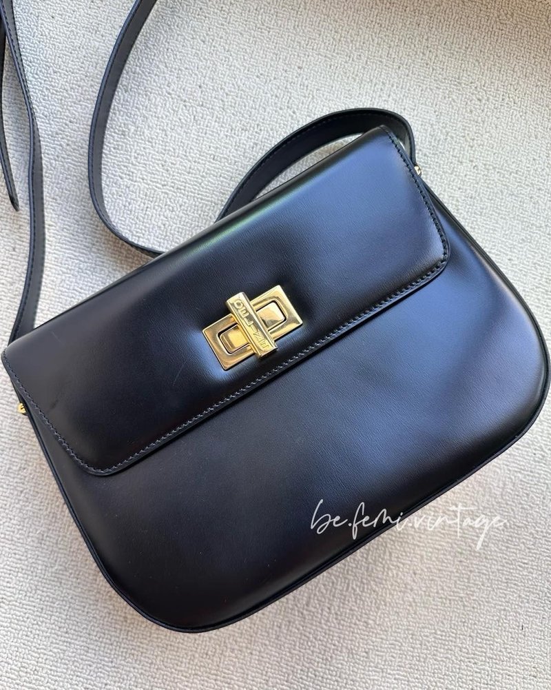 Second-hand Celine black cross gold buckle crossbody bag - กระเป๋าแมสเซนเจอร์ - หนังแท้ สีดำ