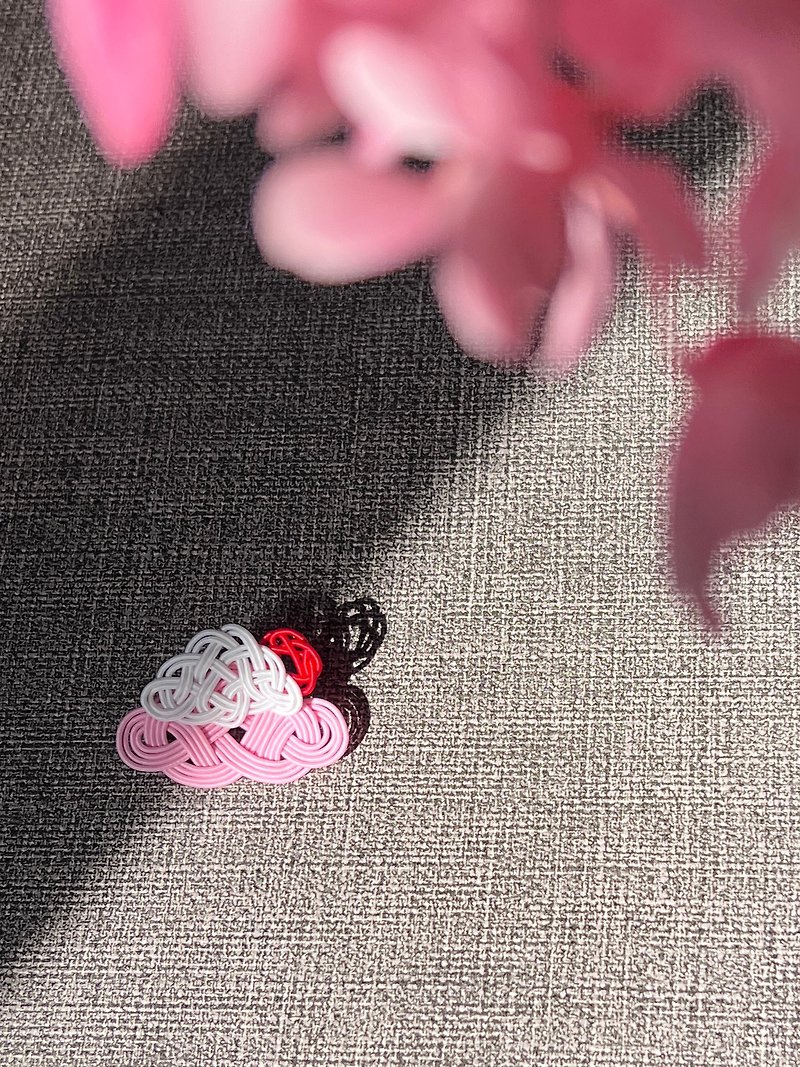 SS23水引日本景色系列_富士山胸針徽章 - 胸針 - 其他材質 粉紅色