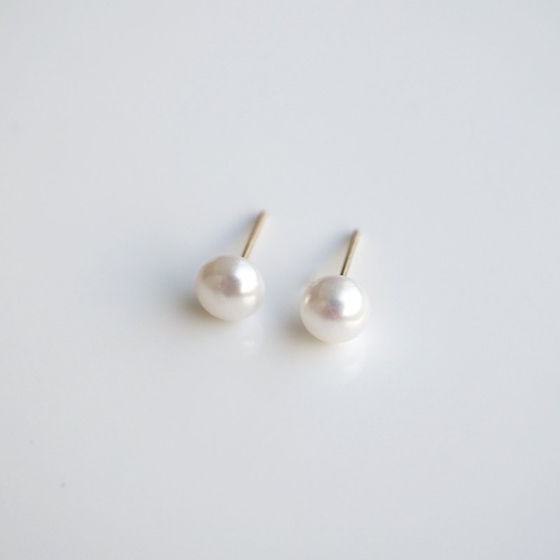 Fresh Water Pearl Stud Earrings - 925 Sterling Silver - Minimal Pearl Earrings - ต่างหู - เครื่องเพชรพลอย ขาว