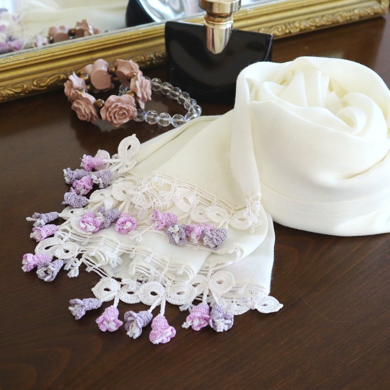 Made to order / OYA crochet thin pashmina shawl【Campanella】Off white - ผ้าพันคอ - ไฟเบอร์อื่นๆ ขาว