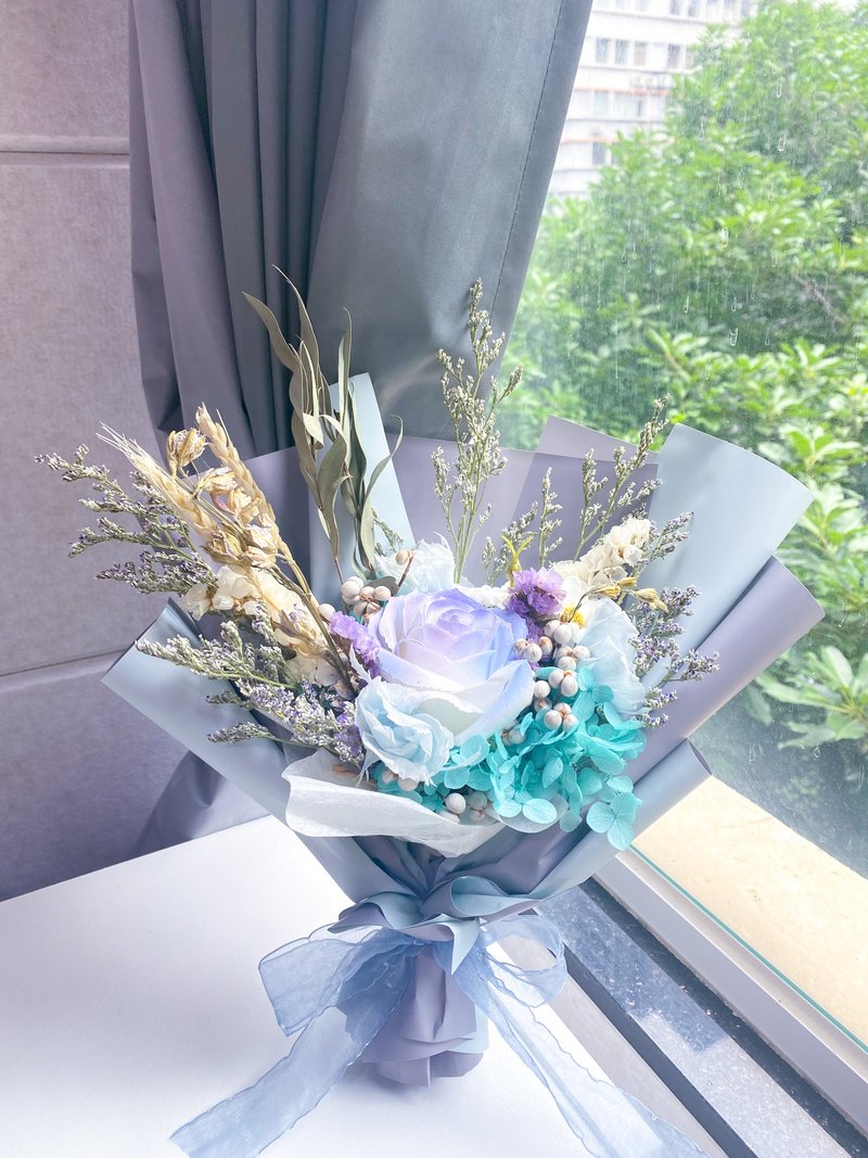 Gray blue rose bouquet - ช่อดอกไม้แห้ง - พืช/ดอกไม้ สีเงิน