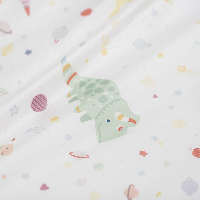 100% lyocell quilt cover/180x210cm/small dinosaur - Blankets & Throws - Other Materials Multicolor