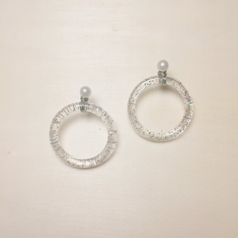 Vintage transparent Silver onion winding pearl earrings - ต่างหู - เรซิน สีใส