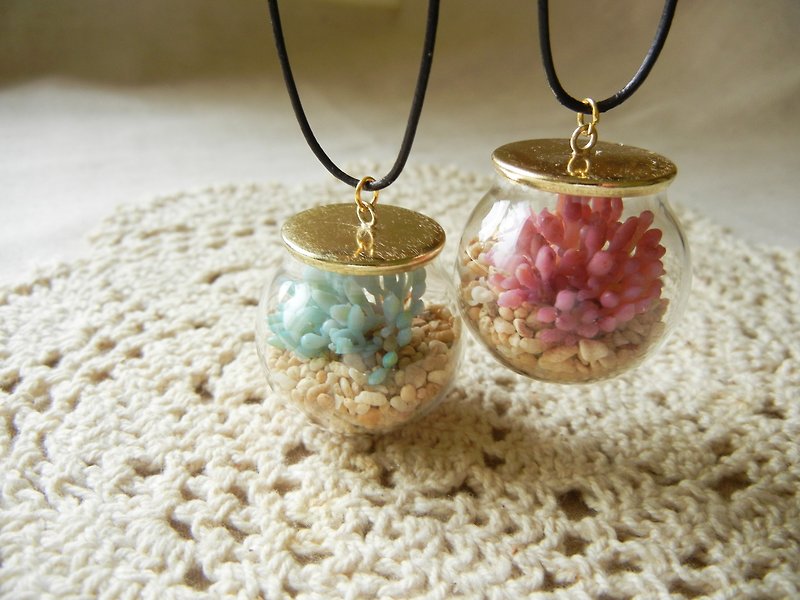 *coucoubird*coral sand necklace / two colors - Necklaces - Glass Multicolor