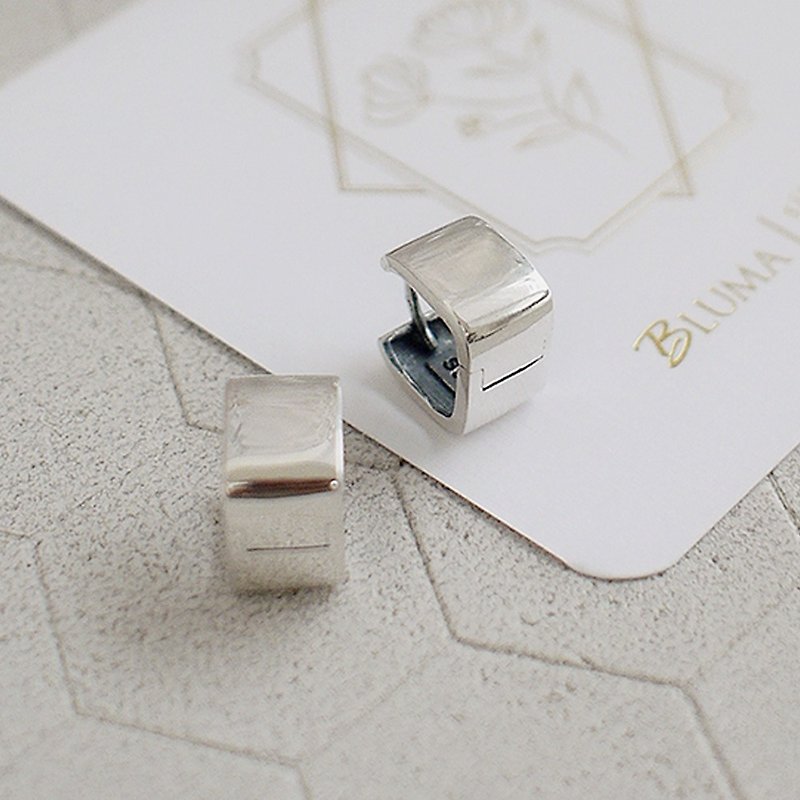 Lyon square frame sterling silver earrings | Earrings for girls and boys, simple and neutral 925 sterling silver - ต่างหู - เงินแท้ สีเงิน
