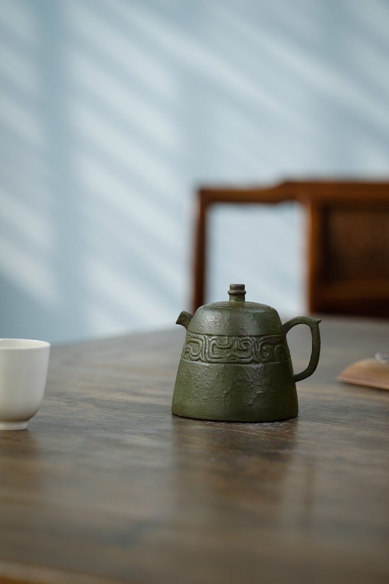 宜興紫砂壺 茶具 精工秦權送禮佳品 原礦紫泥粉綠泥 180cc 球孔 - 茶壺/茶杯/茶具 - 陶 綠色