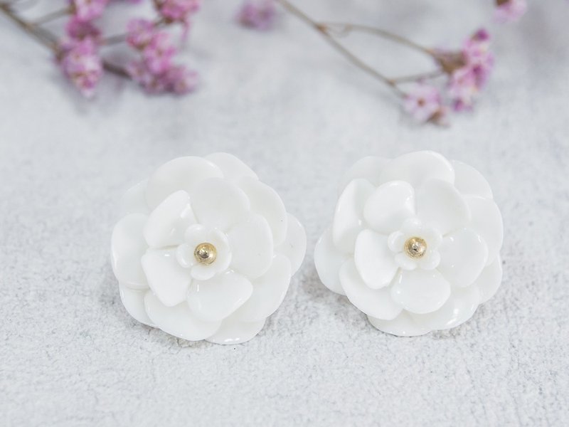 ต่างหูดอกพลัม - ดินขาวพอสเลน ดอกใหญ่ - ต่างหู - ดินเผา ขาว
