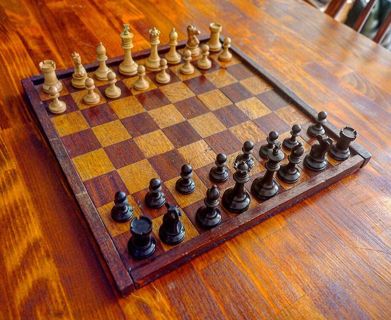 British century wood antique chess board set JS - Items for Display - Wood Multicolor