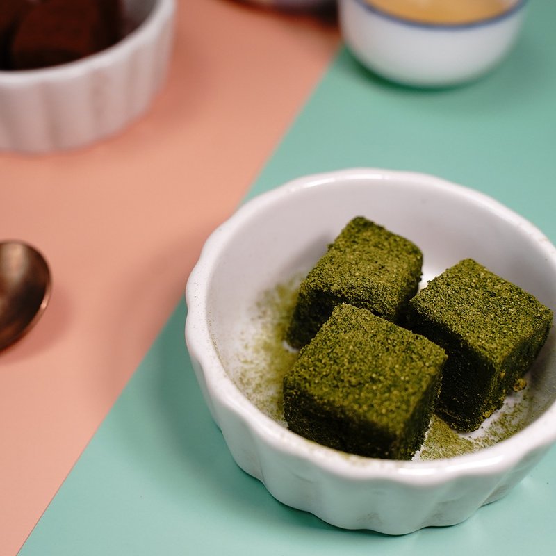 Premium matcha brown sugar fern cake - เค้กและของหวาน - อาหารสด สีเขียว