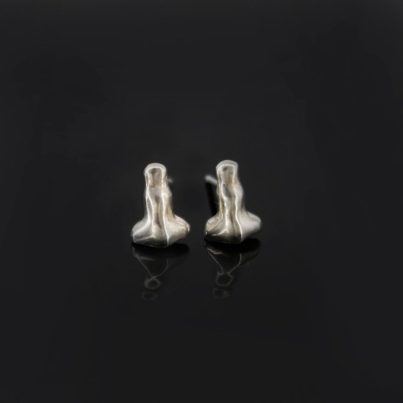 パーソナライズされた手作りの純銀製の鼻のスタッドのイヤリングのボディ部品シリーズのIDIOオリジナルデザイン - ピアス・イヤリング - 金属 グレー