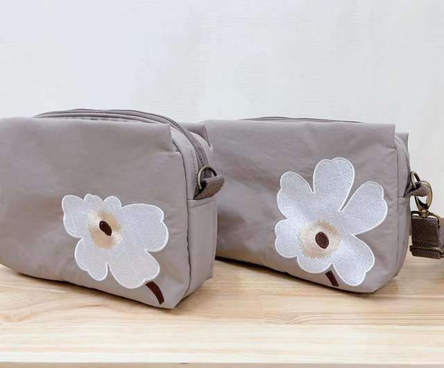 低価格 DAISY ボディバッグ 4個まとめ売り （既製品/シンプルなケニー バッグ