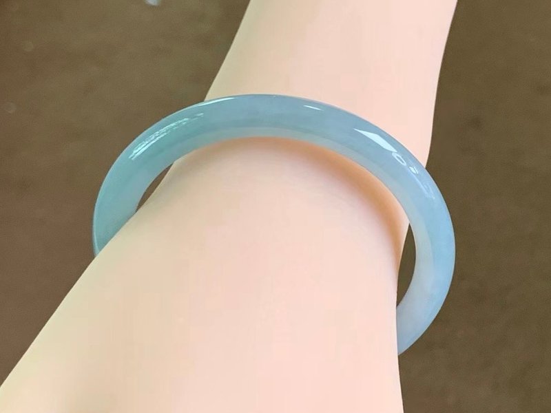 冰種 天然翡翠 緬甸 A玉 玉鐲 • 冰種藍翡翠圓鐲 - 手鍊/手環 - 玉石 藍色