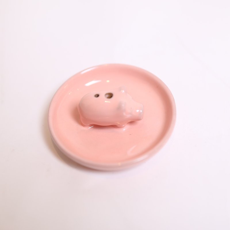 pinky pig Incense holder-fair trade - น้ำหอม - ดินเผา สึชมพู