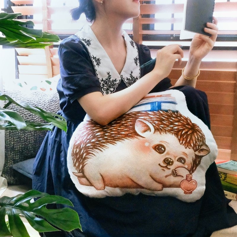 Miss Sashimi Lifestyle Soft Plush Pillow/Pillow/Cushion/Cushion - หมอน - วัสดุอีโค ขาว