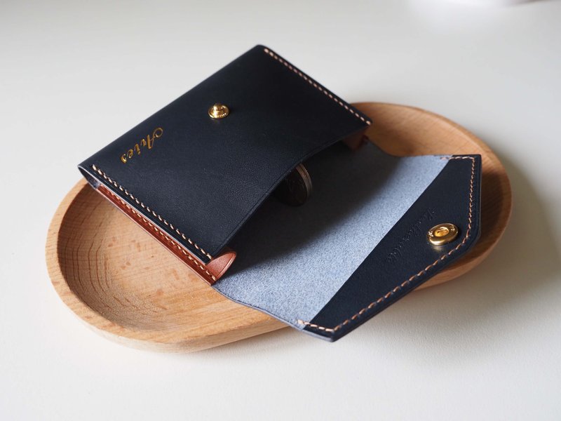 手工皮革精品 零錢卡片包/名片包 配燙字 客製化 - 零錢包/小錢包 - 真皮 多色