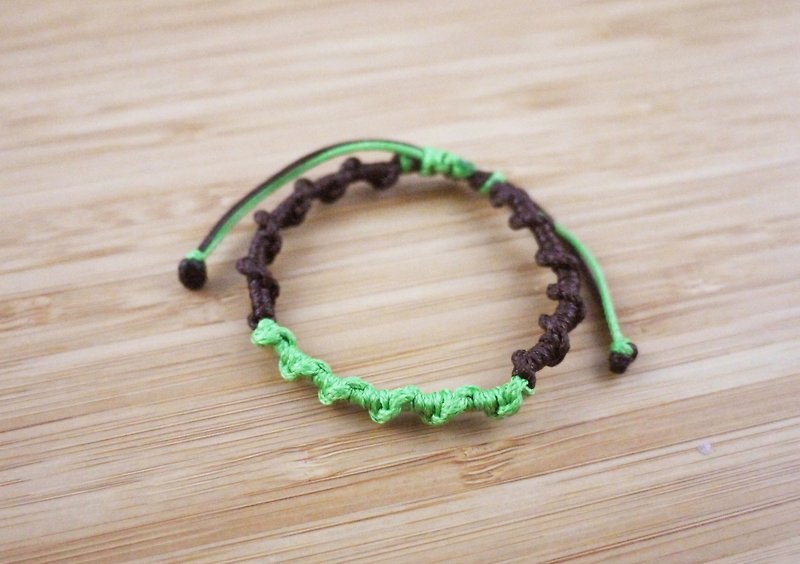 【Surfing】Korean Wax thread braided bracelet - สร้อยข้อมือ - วัสดุอื่นๆ หลากหลายสี