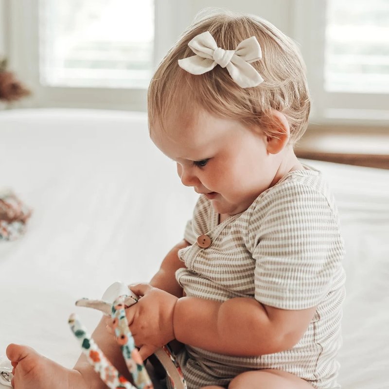 Australian Josie Joan's handmade bow children's hairpin - Elouise - Hair Accessories - Cotton & Hemp White